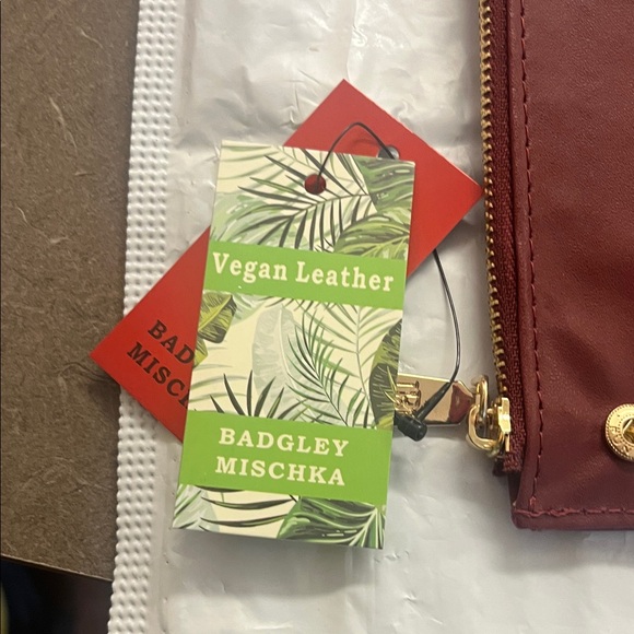 Burgundy Quilted Badgley Mischa Wallet - Picture 5 of 6